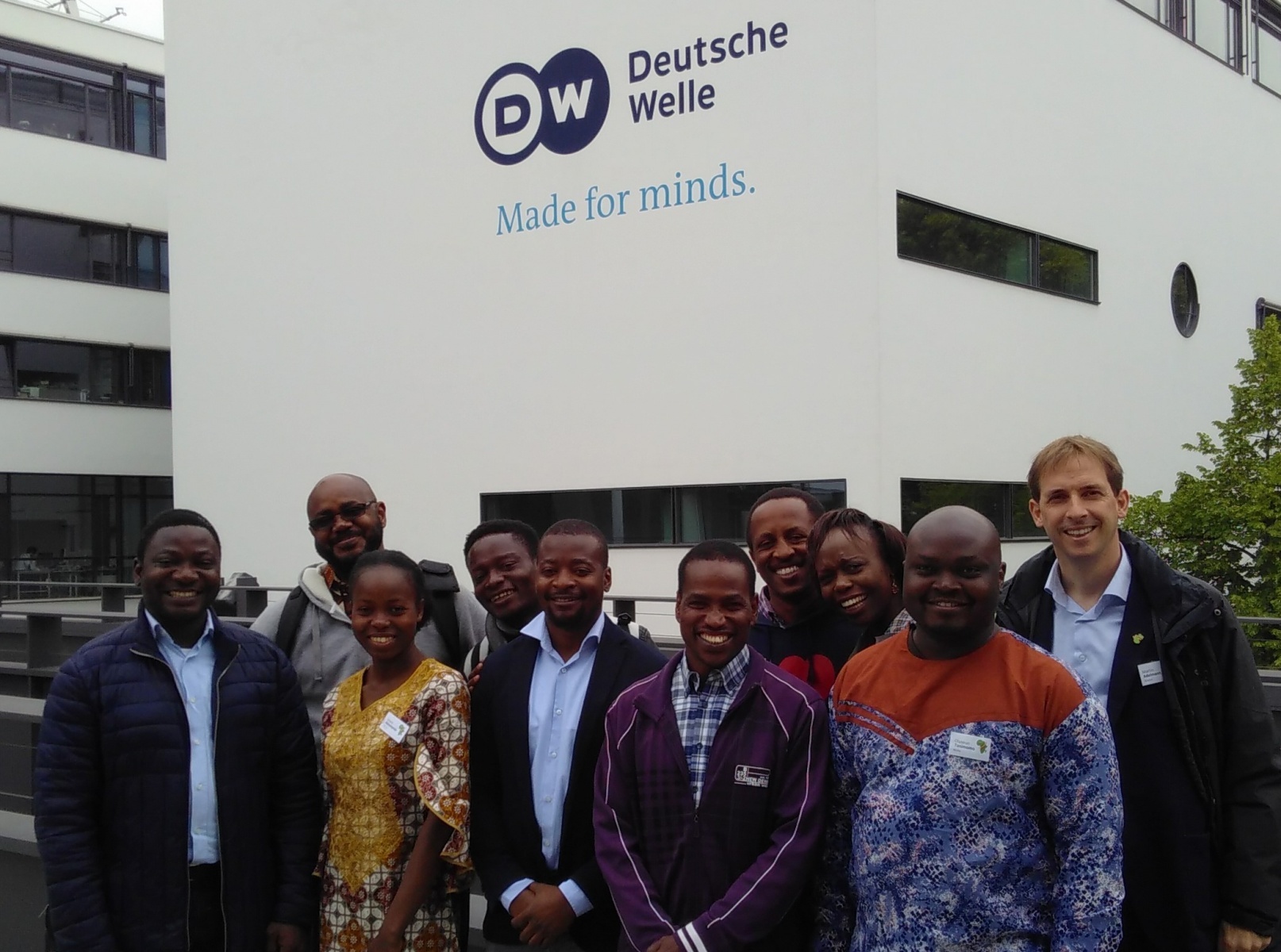 Fellows in front of Deutsche Welle